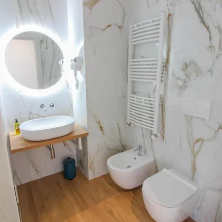 Dadà - Luxury Affittacamere 3*